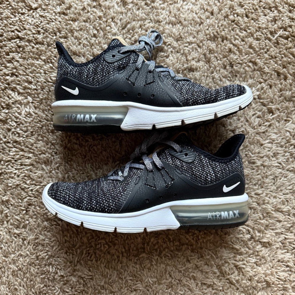 Nike Black and White Athletic Shoes Air Max Design